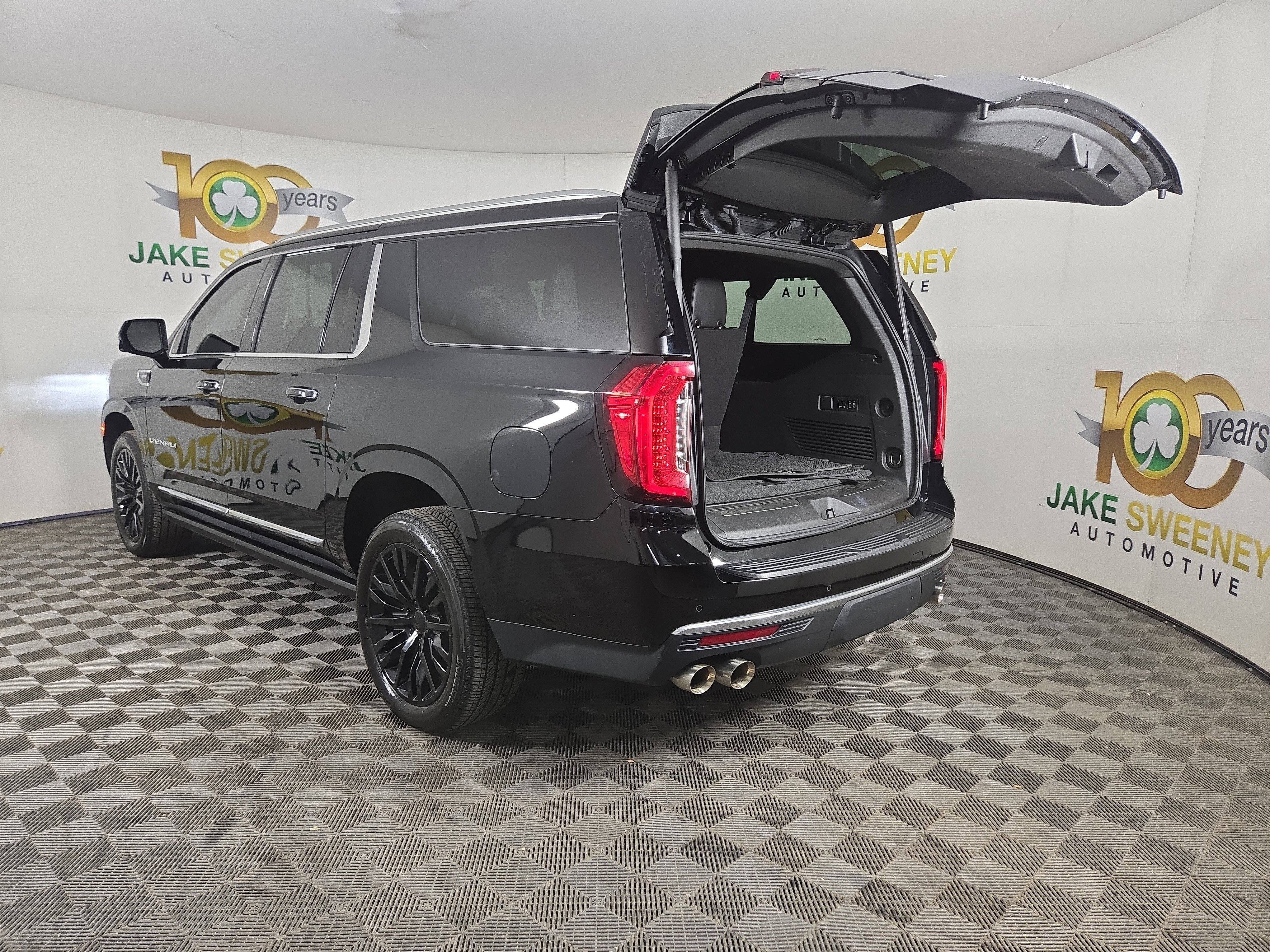Certified 2023 GMC Yukon XL Denali image 35