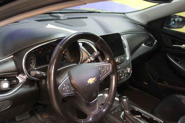 Used 2018 Chevrolet Malibu LT w/ True North Edition FWD image 16