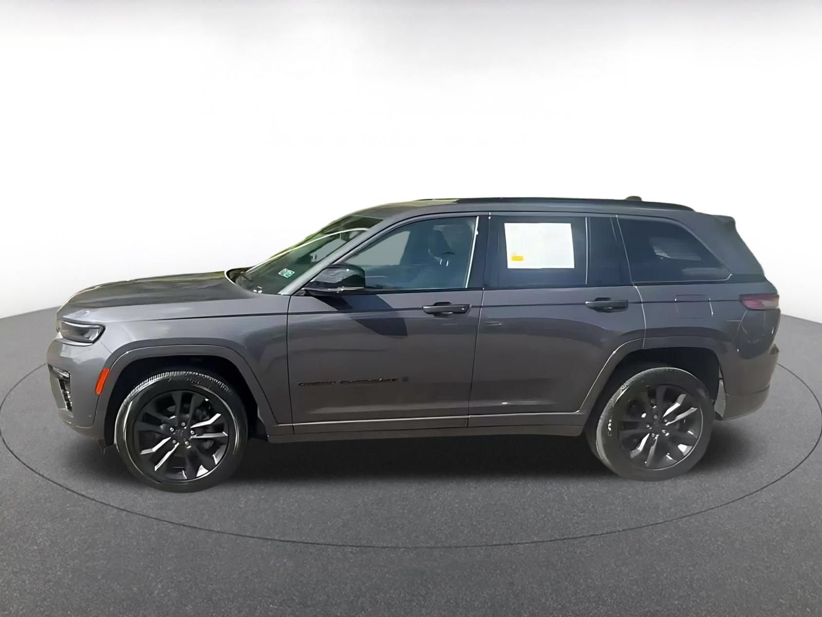 Used 2026 Jeep Grand Cherokee Limited AWD/4WD image 6