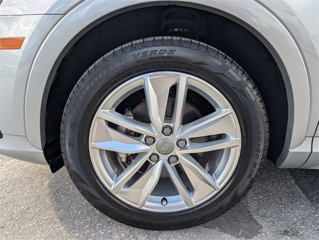 Used 2018 Audi Q3 2.0T Premium w/ Convenience Package image 5