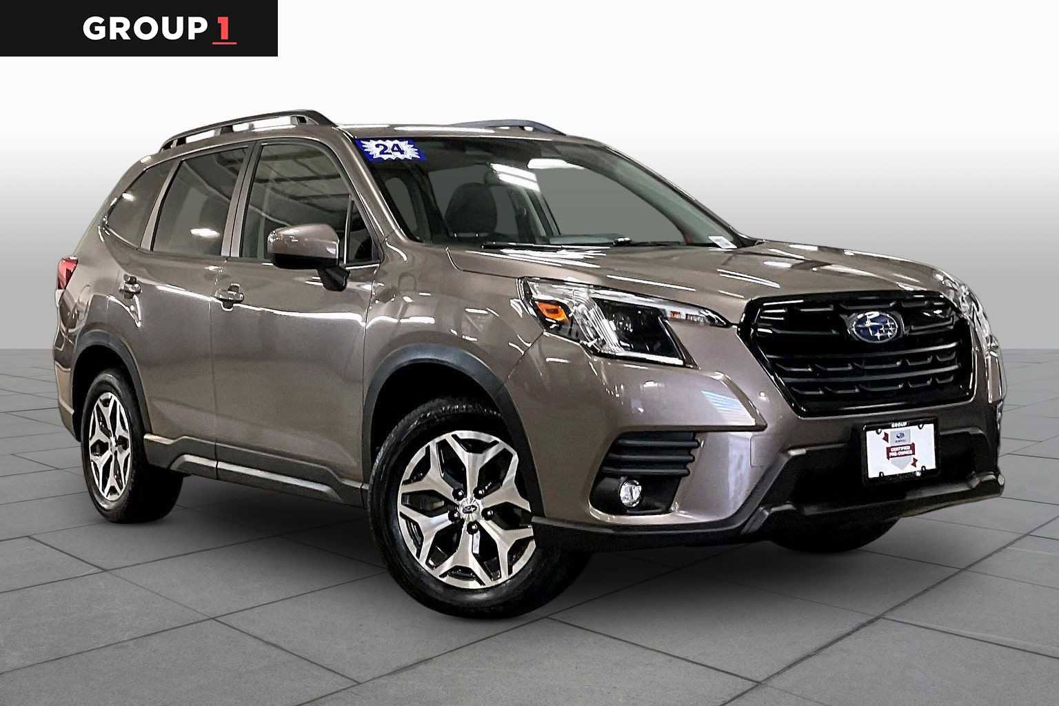 Used 2024 Subaru Forester Premium image 3