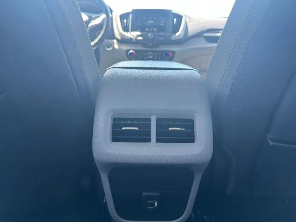 Used 2019 GMC Terrain SLE w/ Driver Convenience Package FWD image 18