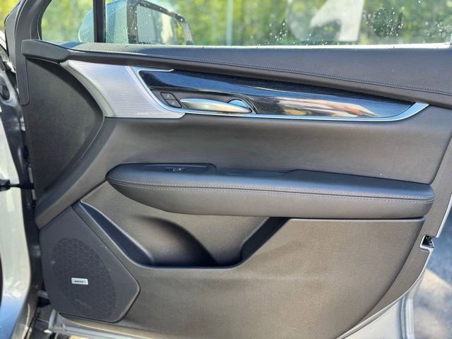 Used 2025 Cadillac XT5 Premium Luxury image 16