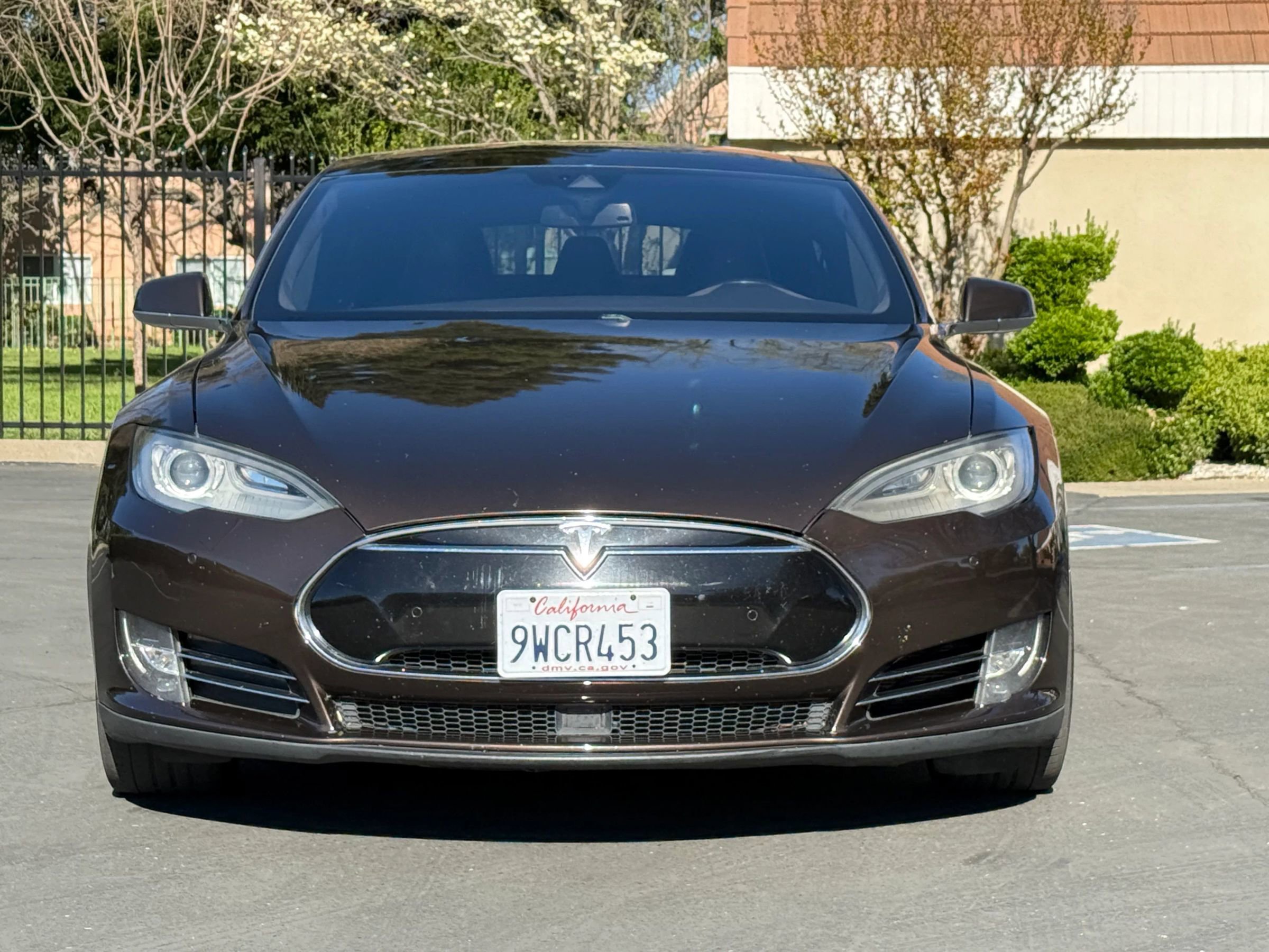 Used 2014 Tesla Model S P85D image 2