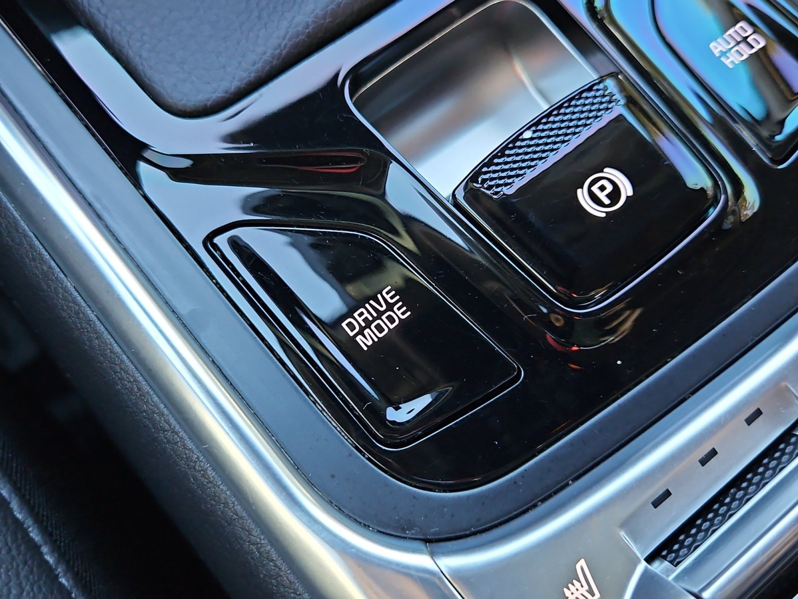 Used 2025 Kia Carnival SX Prestige FWD image 26