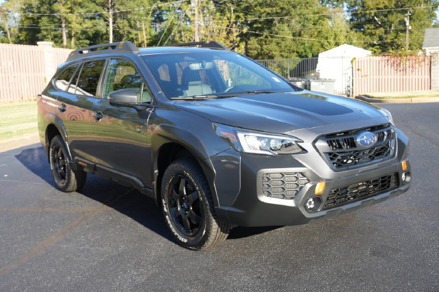 Used 2025 Subaru Outback Wilderness AWD/4WD image 1