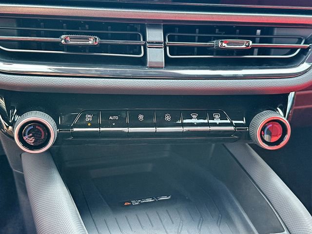 New 2025 Chevrolet Equinox EV RS image 15