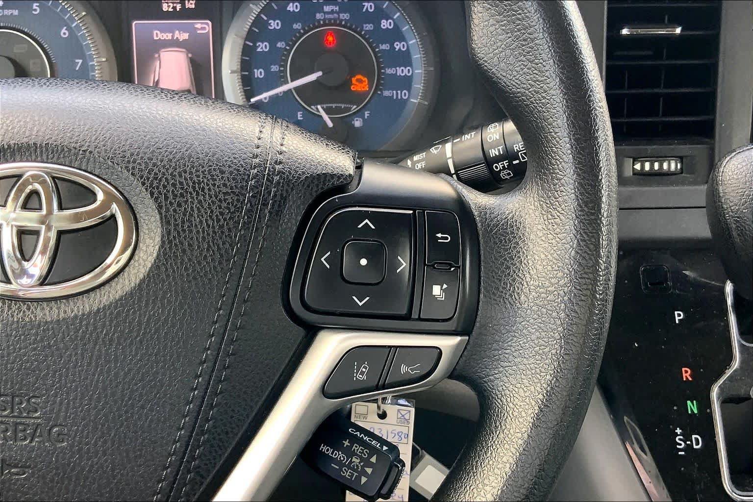 Used 2018 Toyota Sienna LE FWD image 24