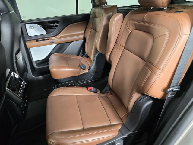Used 2020 Lincoln Aviator Reserve w/ Equipment Group 202A AWD/4WD image 19