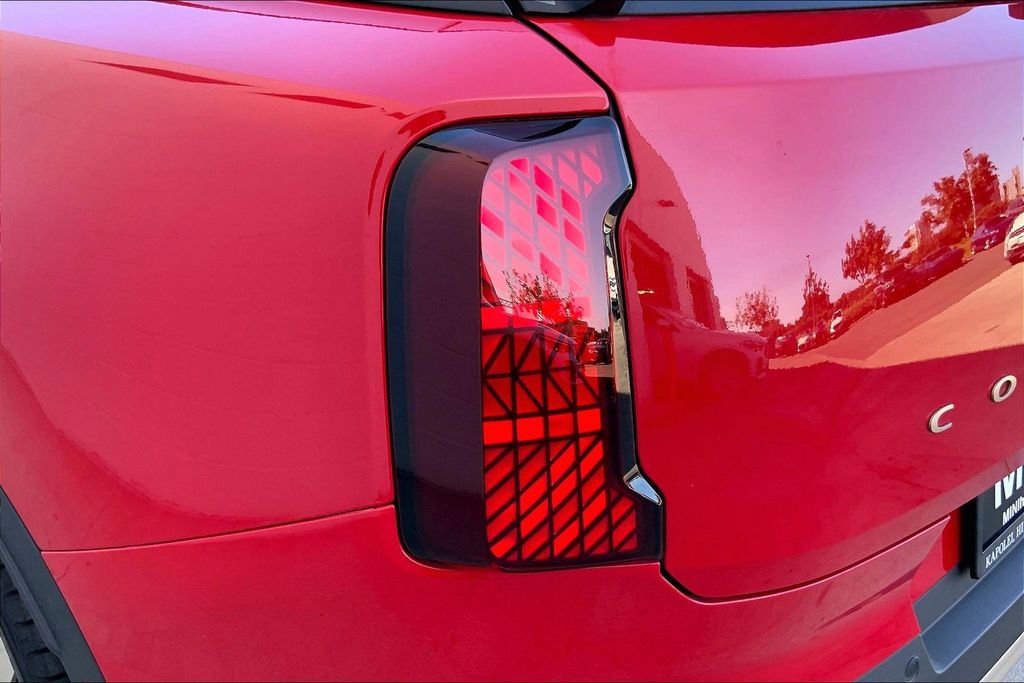 Certified 2025 MINI Cooper Countryman S w/ Comfort Package Max image 31