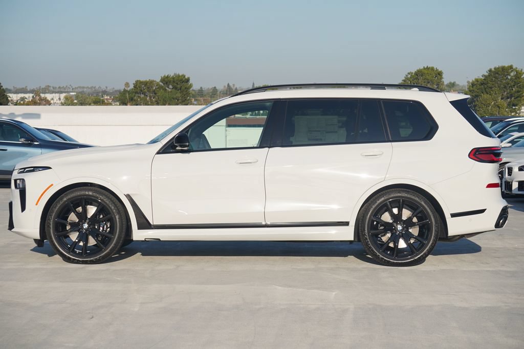 Used 2026 BMW X7 M60i w/ Climate Comfort Package AWD/4WD image 4