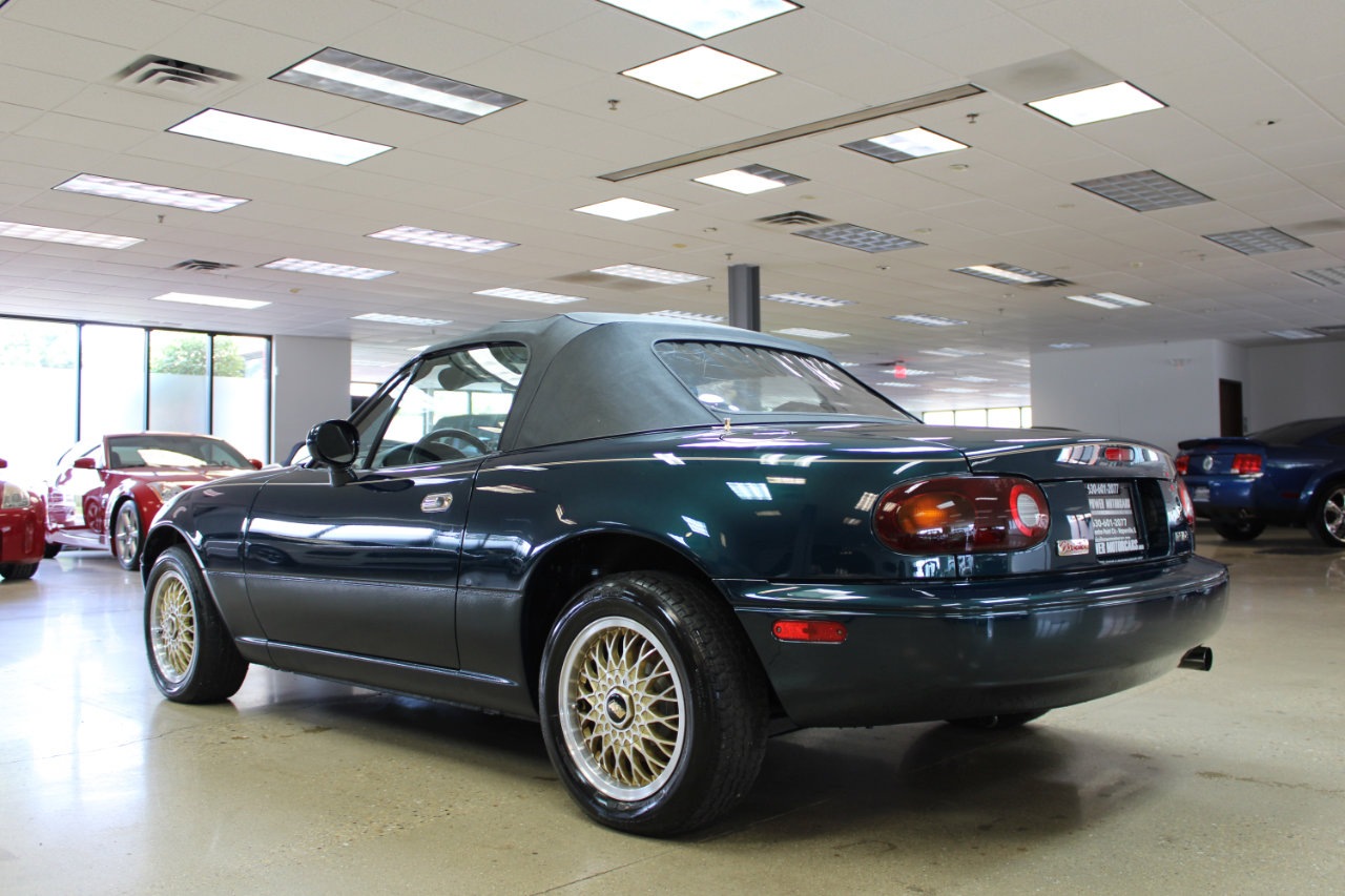 Used 1996 MAZDA MX-5 Miata image 16