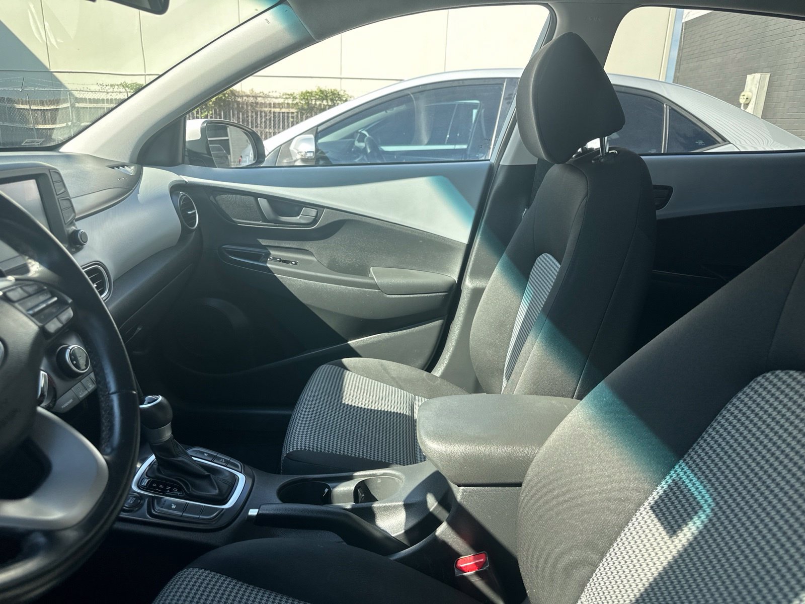 Used 2019 Hyundai Kona SEL w/ Cargo Package FWD image 9