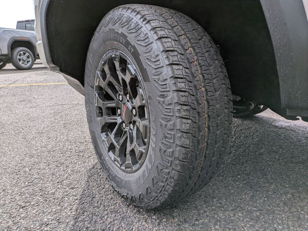 New 2026 GMC Canyon Elevation w/ Convenience Package image 39