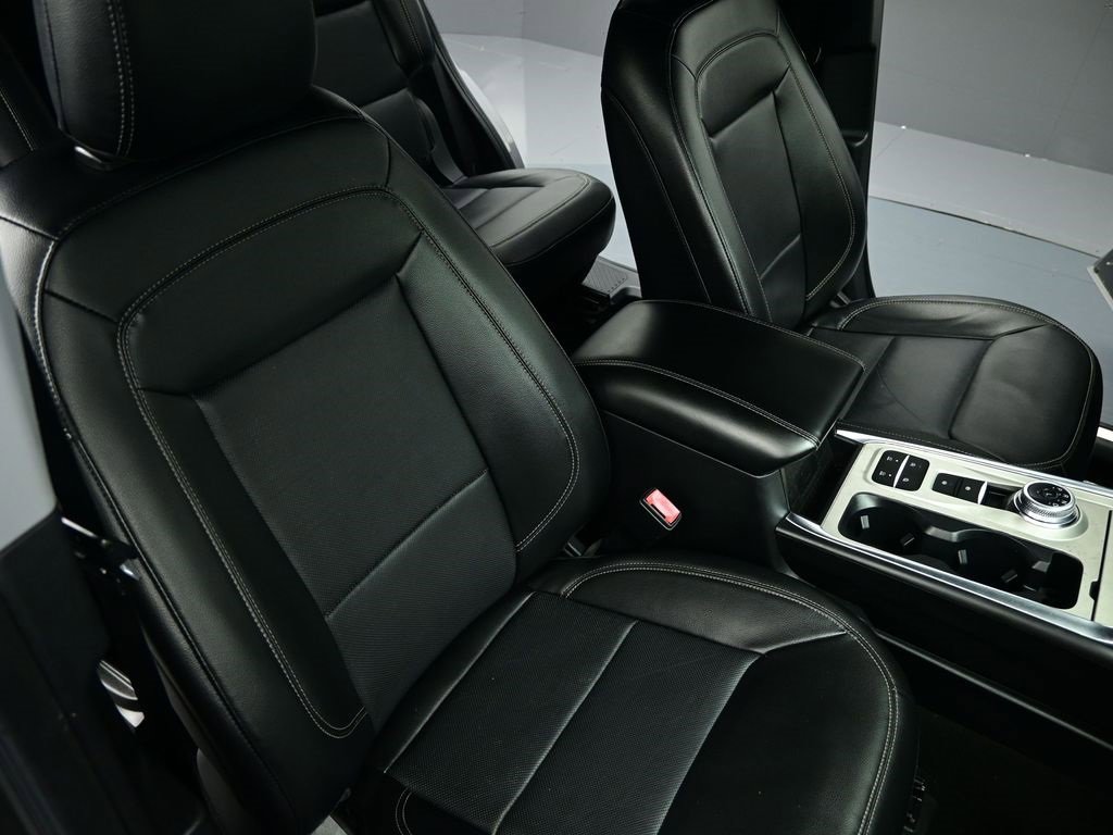 Used 2022 Ford Explorer Limited w/ Equipment Group 301A image 30