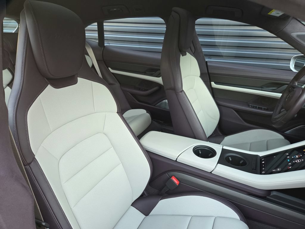 Certified 2025 Porsche Taycan Turbo AWD/4WD image 19