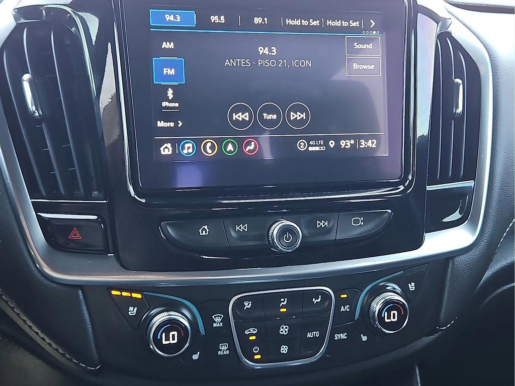 Used 2023 Chevrolet Traverse Premier w/ Redline Edition FWD image 17