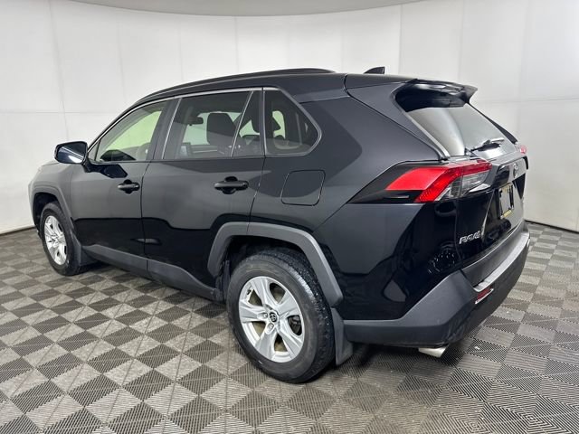 Used 2020 Toyota RAV4 XLE w/ Convenience Package image 5