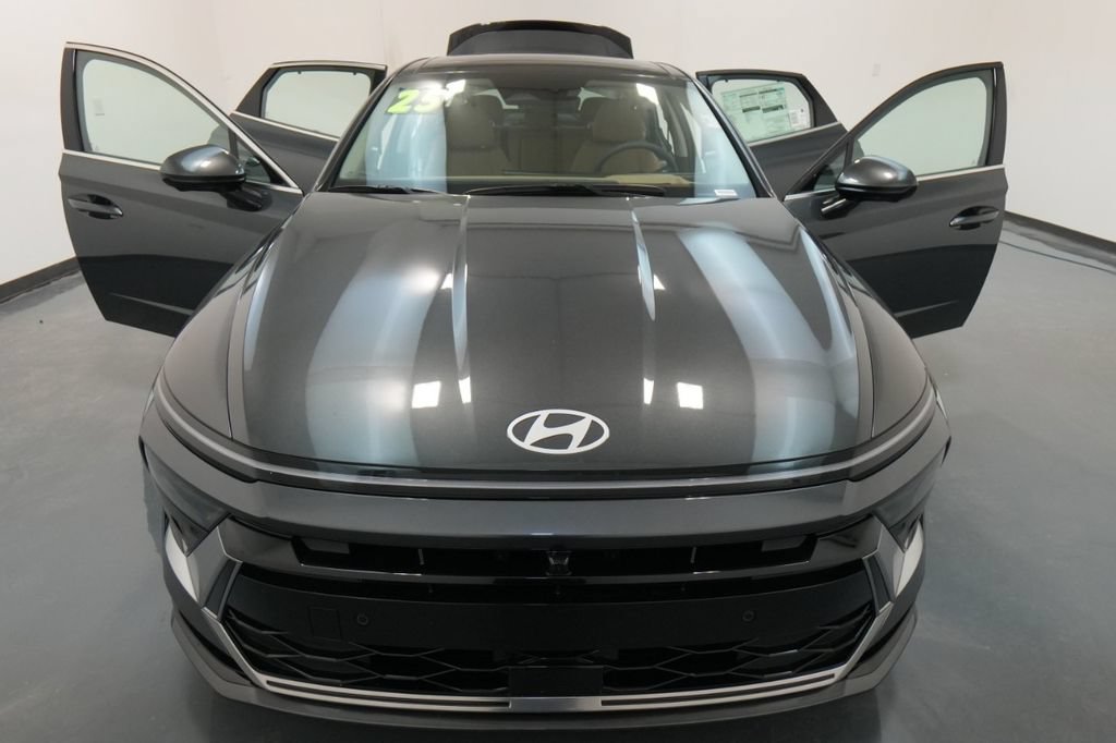 New 2025 Hyundai Sonata Limited FWD image 45
