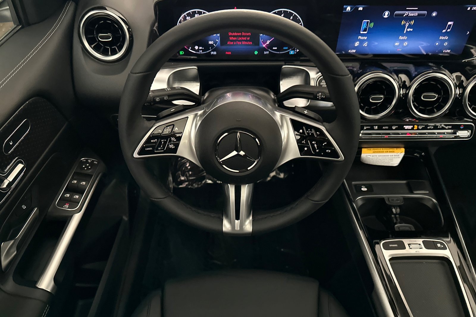 New 2025 Mercedes-Benz GLB 250 4MATIC image 13