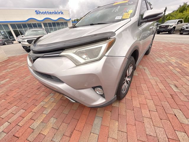 Used 2018 Toyota RAV4 XLE FWD image 9