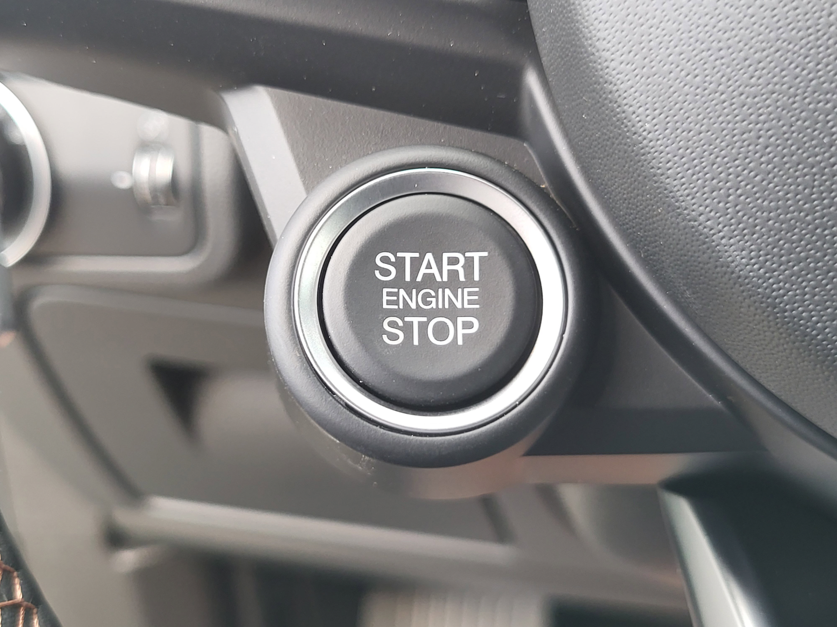 New 2025 Alfa Romeo Stelvio Sprint AWD/4WD image 16