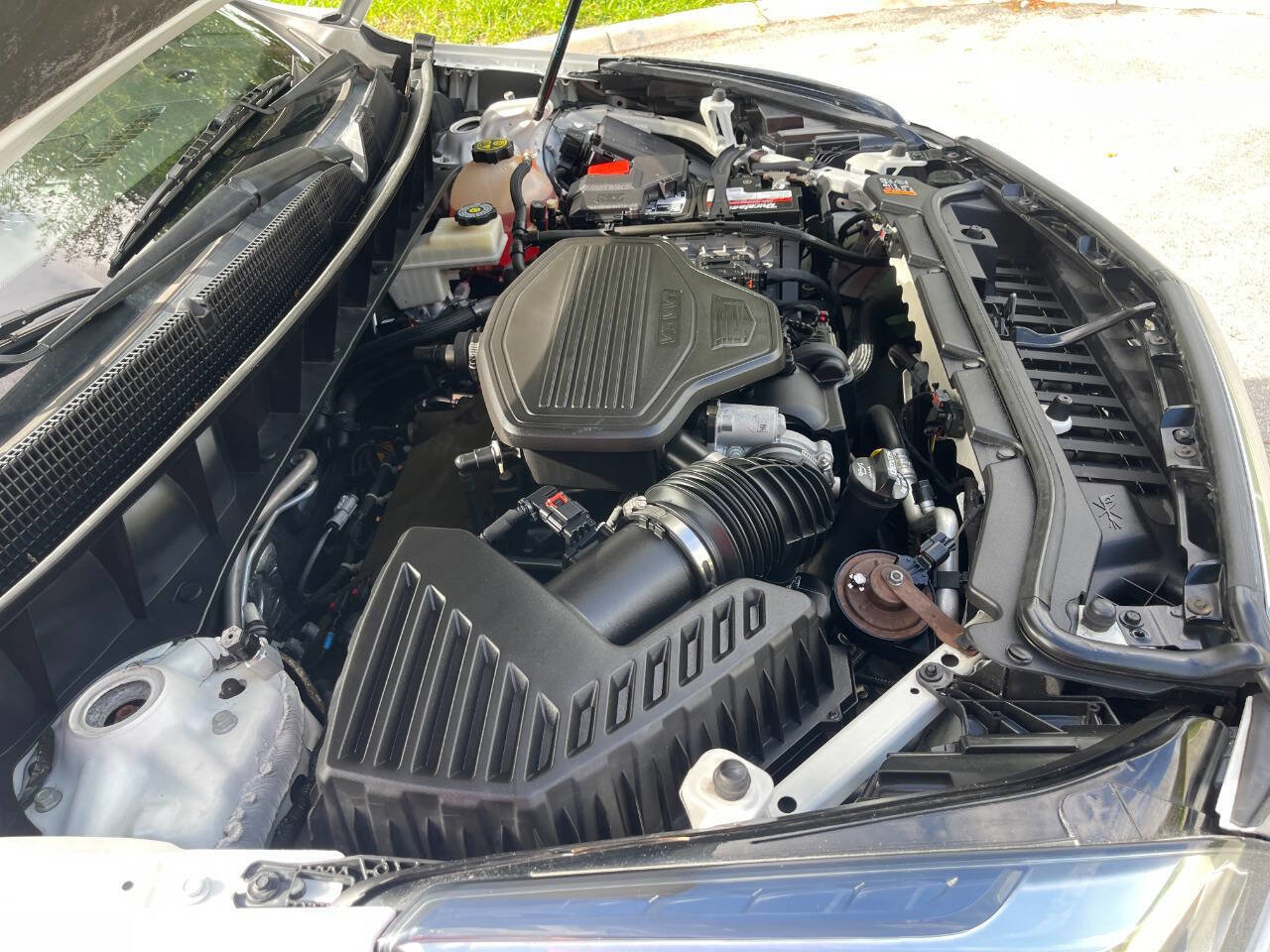 Used 2018 Cadillac XT5 Luxury w/ Driver Awareness Package image 15