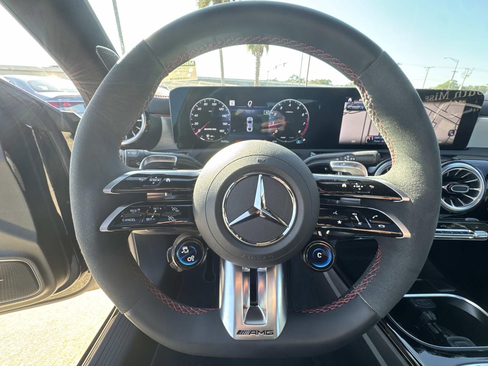 Used 2025 Mercedes-Benz CLA 35 AMG 4MATIC image 22