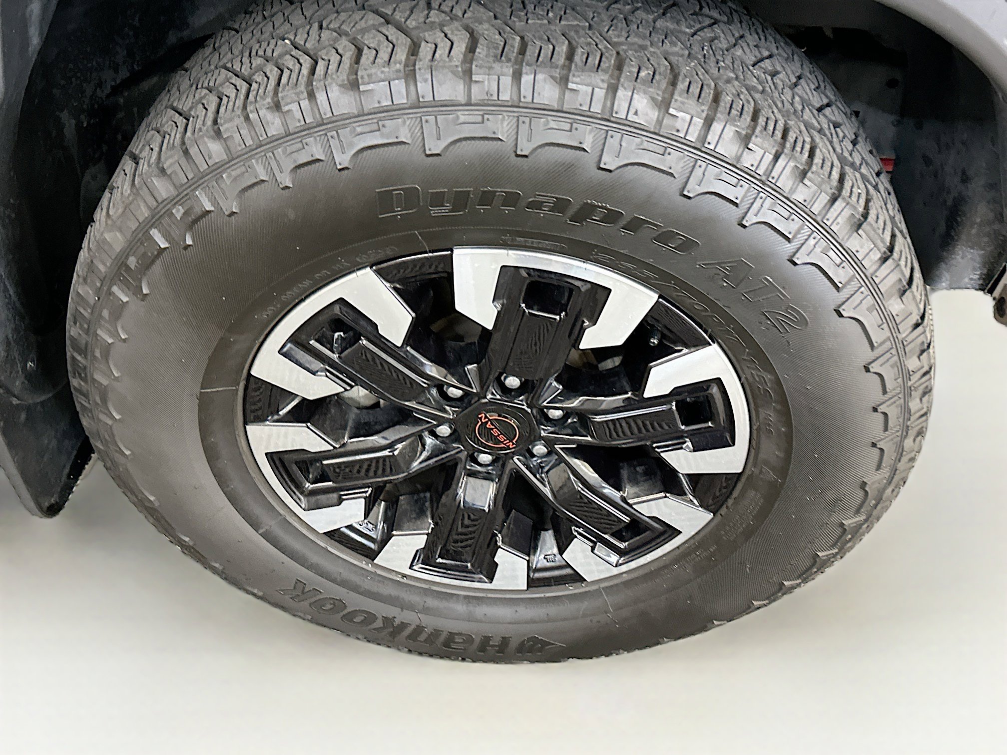 Used 2023 Nissan Frontier PRO-4X w/ Technology Package image 11