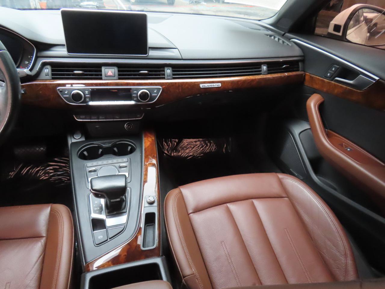 Used 2017 Audi A4 2.0T Prestige w/ Prestige Package AWD/4WD image 10