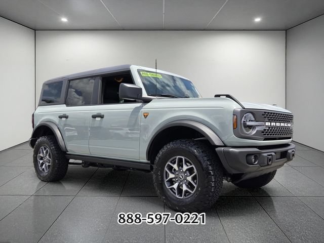 Used 2023 Ford Bronco Badlands AWD/4WD image 7