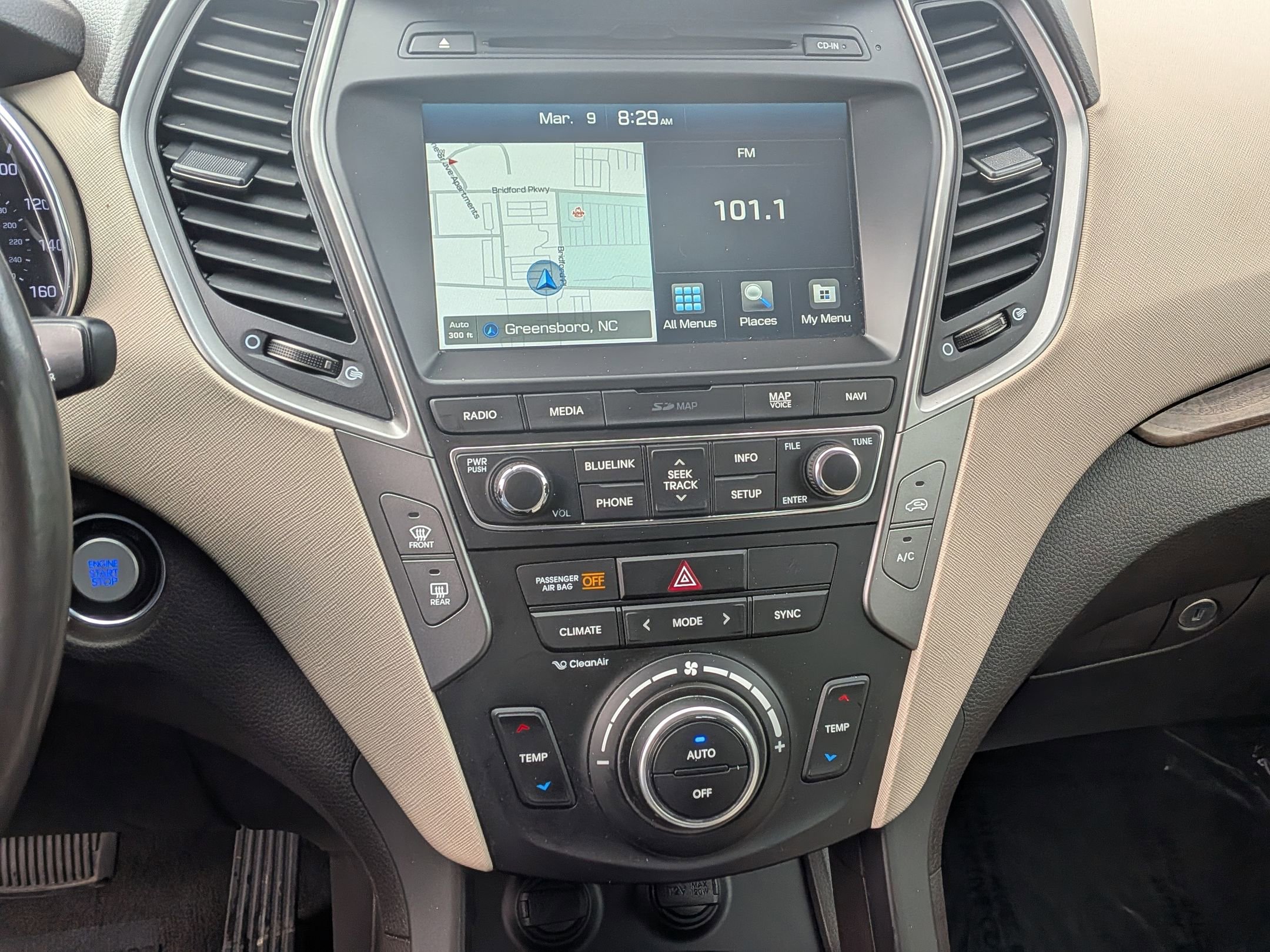 Used 2018 Hyundai Santa Fe Sport image 26