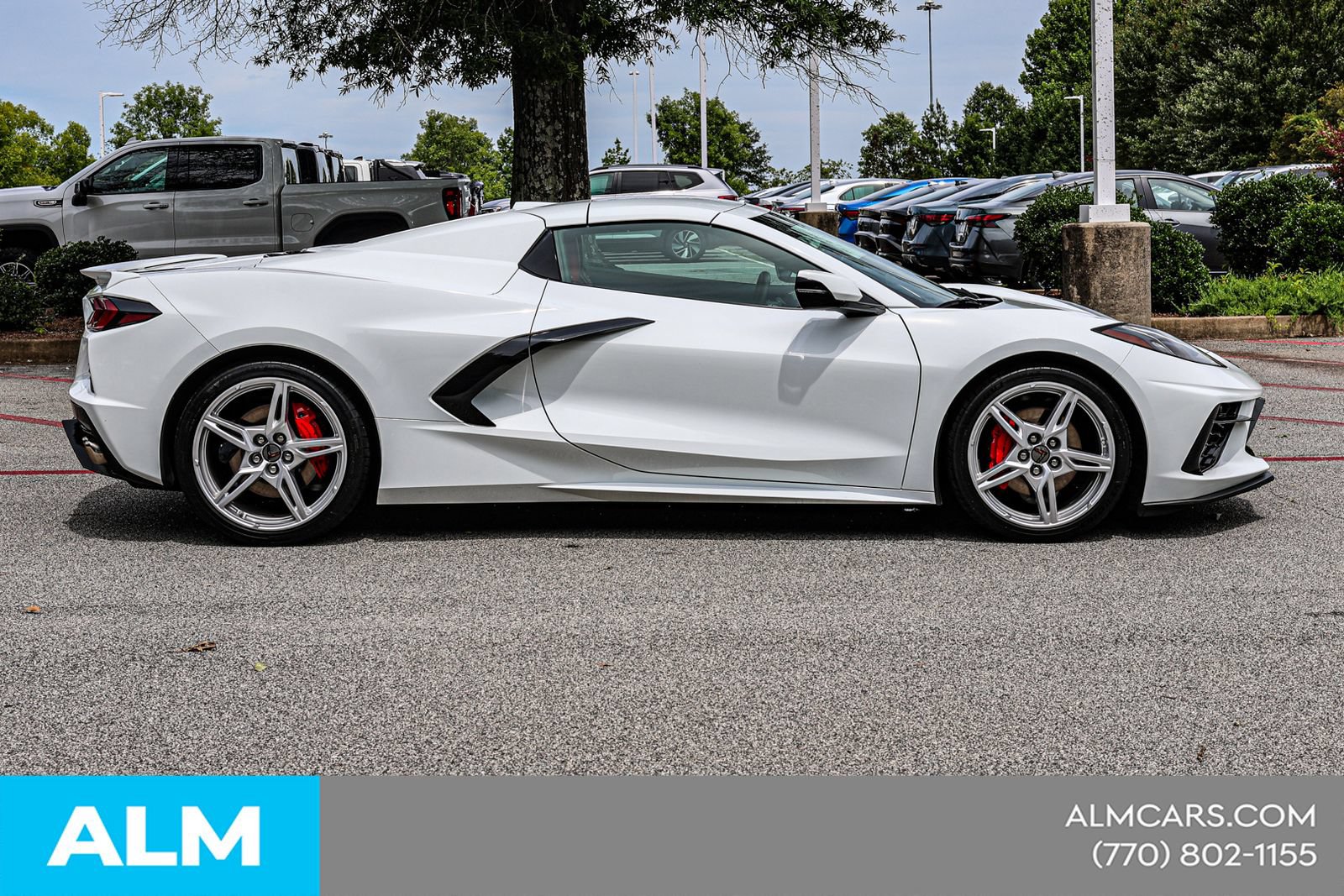 Used 2024 Chevrolet Corvette Stingray Convertible w/ Battery Protection Package RWD image 10