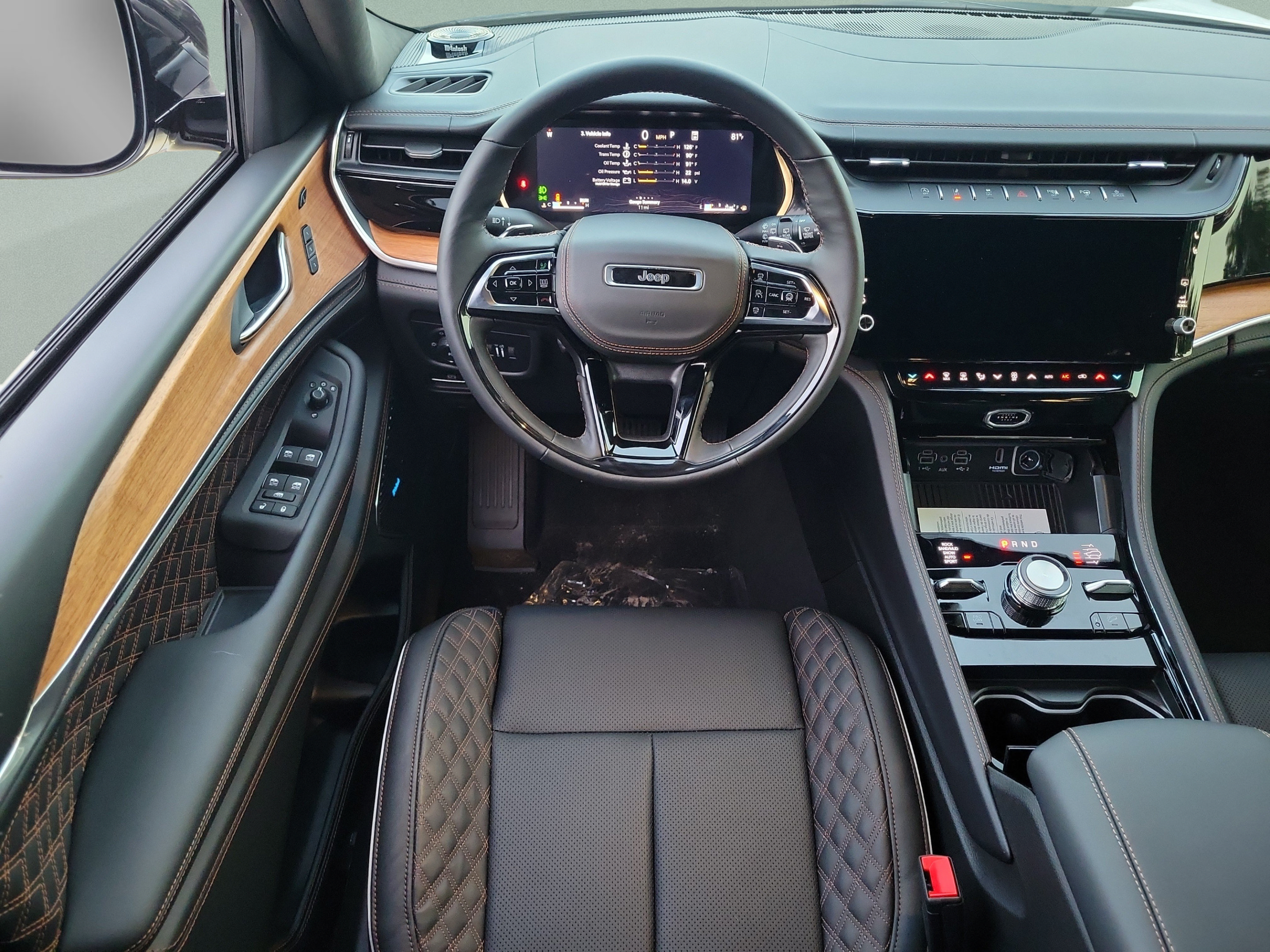 New 2026 Jeep Grand Cherokee Summit w/ Obsidian Package AWD/4WD image 8