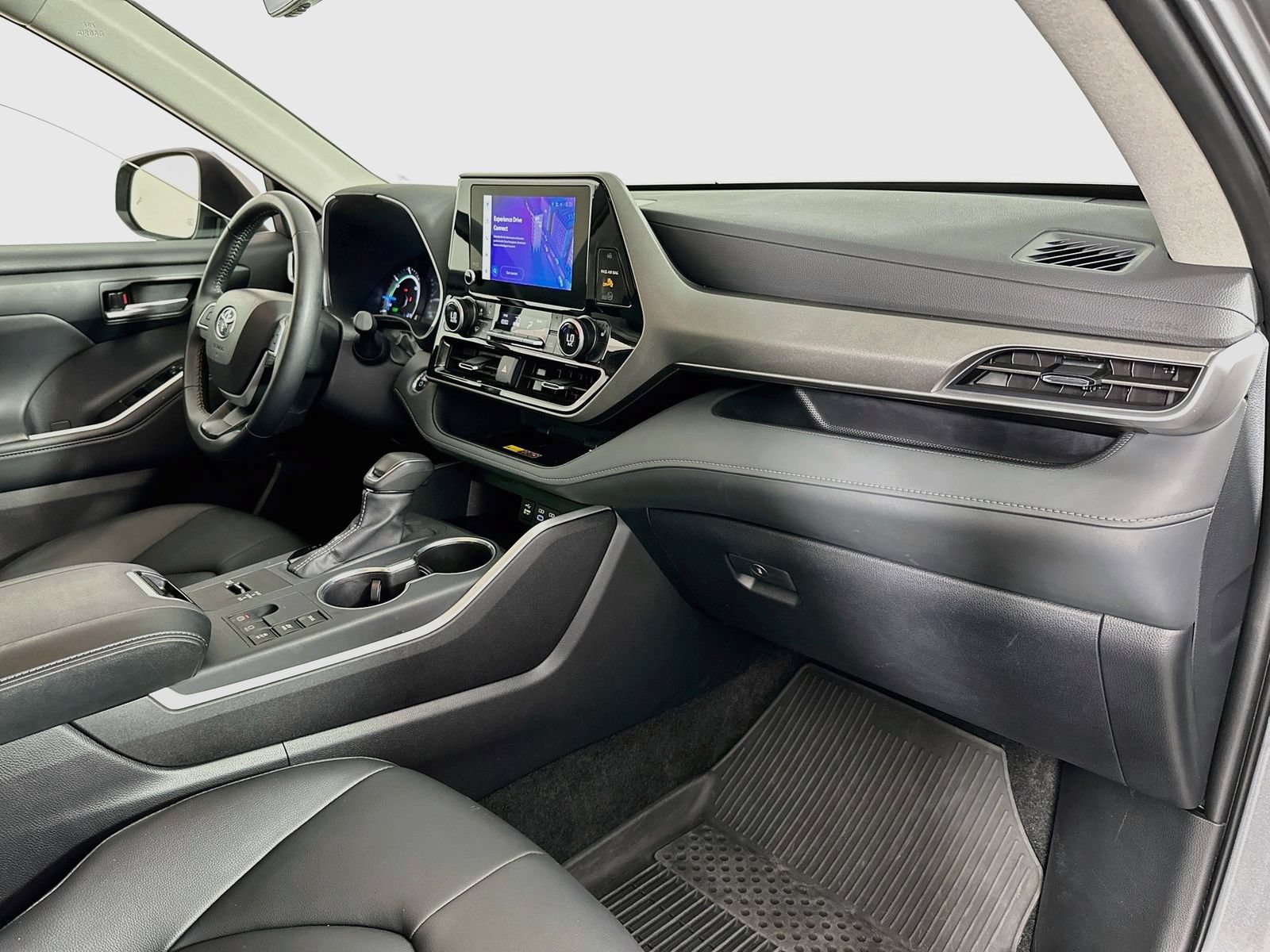 Certified 2026 Toyota Highlander XLE AWD/4WD image 31