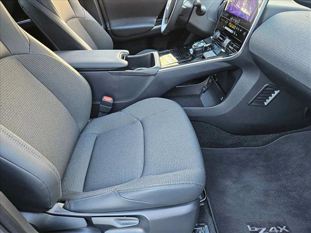 Used 2025 Toyota bZ4X FWD image 19