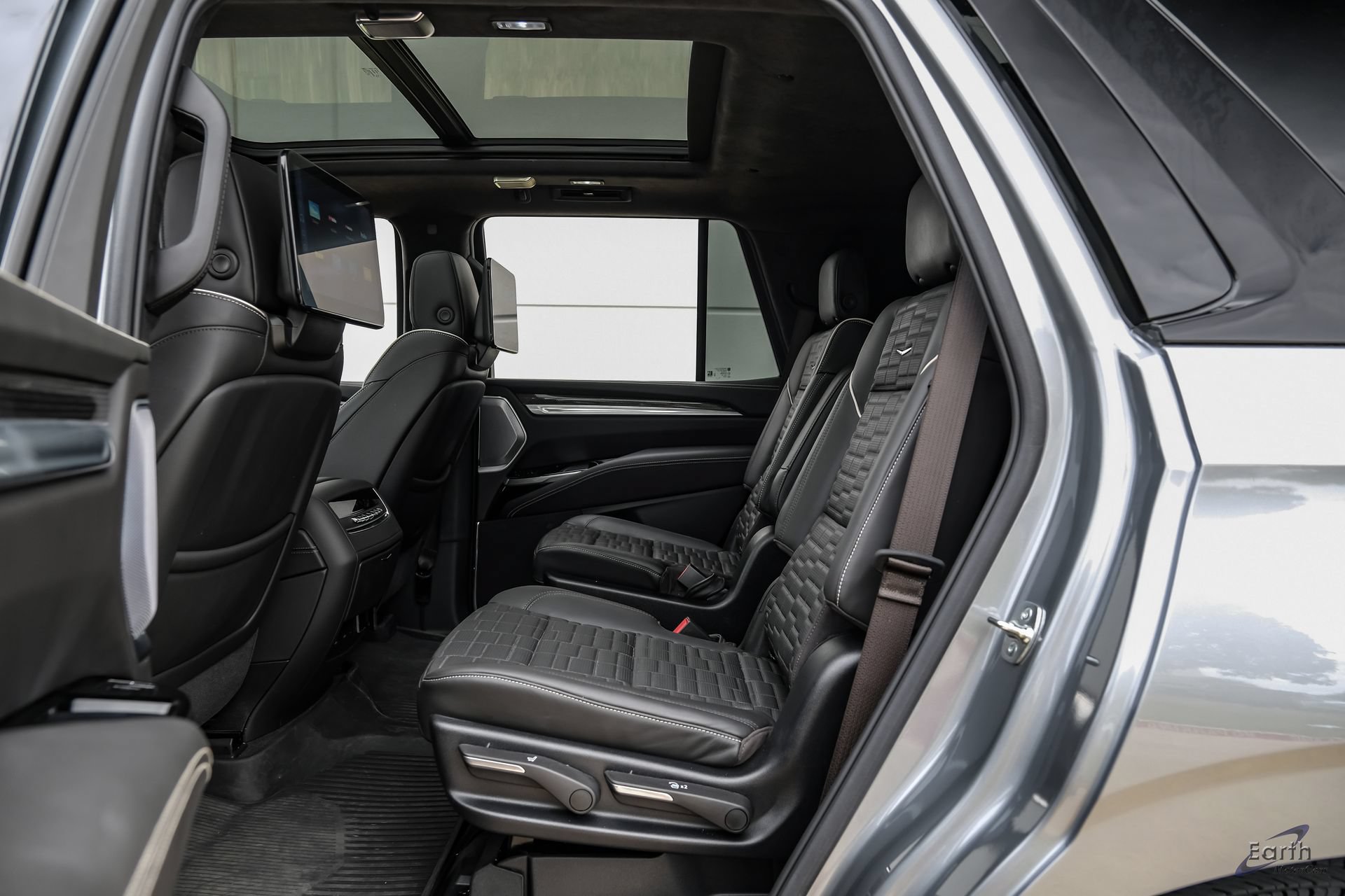 Used 2025 Cadillac Escalade V w/ LPO, Floor Liner Package AWD/4WD image 73