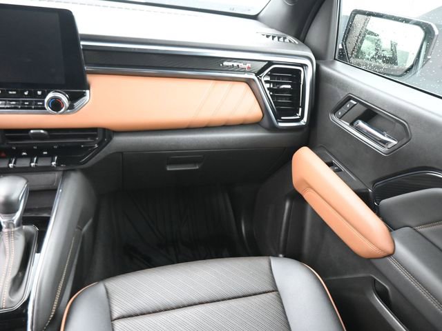 Used 2024 GMC Canyon AT4 w/ AT4 Premium Package image 33