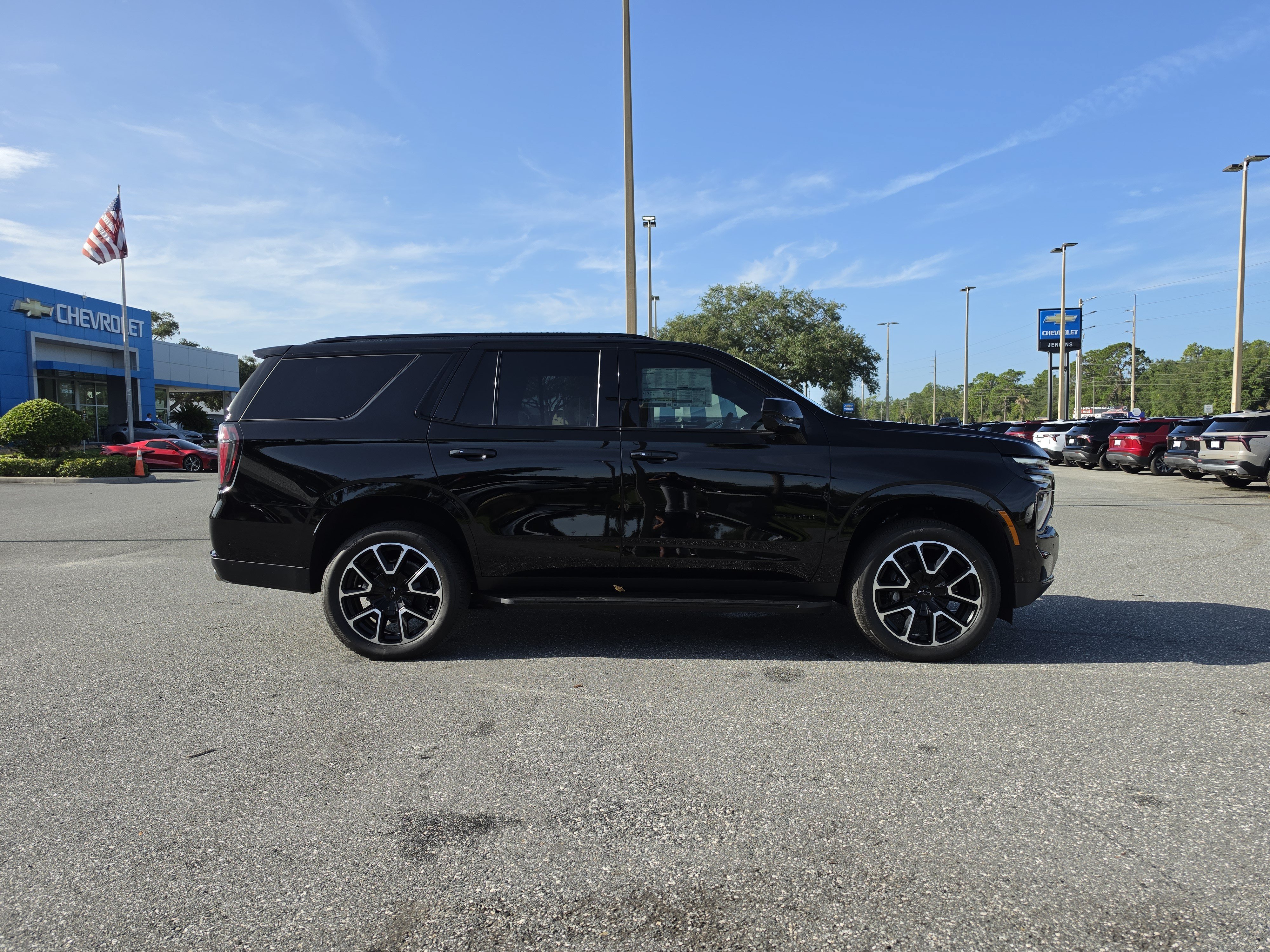 New 2026 Chevrolet Tahoe RST w/ Sun And Tow Package AWD/4WD image 3
