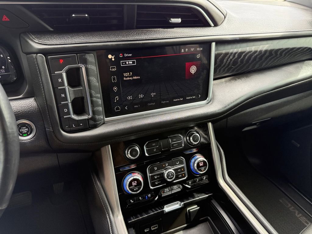 Used 2022 GMC Yukon Denali AWD/4WD image 16