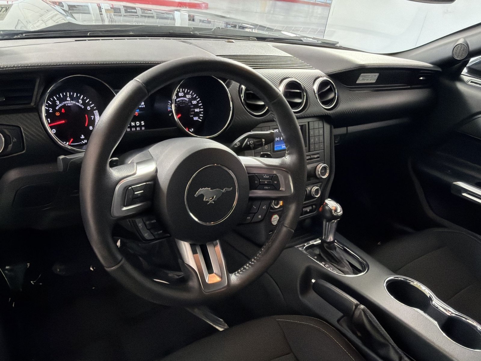 Used 2016 Ford Mustang Convertible RWD image 21
