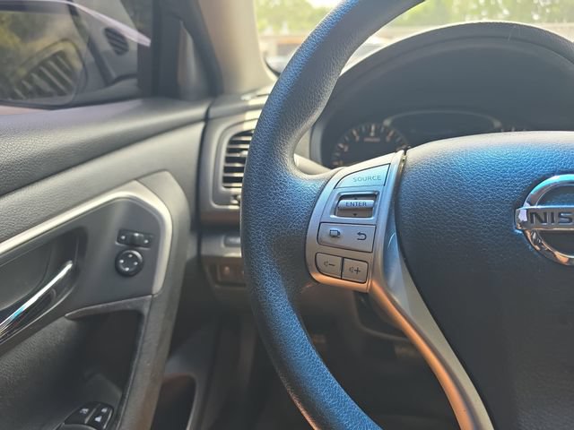 Used 2015 Nissan Altima 2.5 S w/ Power Driver Seat Package FWD image 22