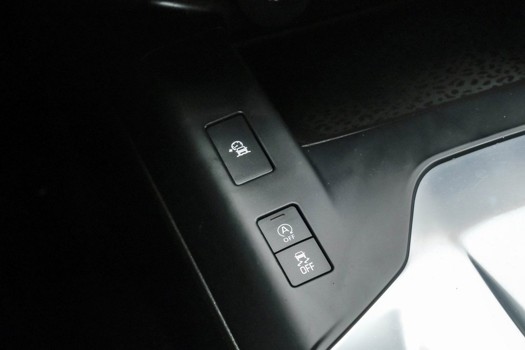 Used 2020 Jaguar E-PACE image 34