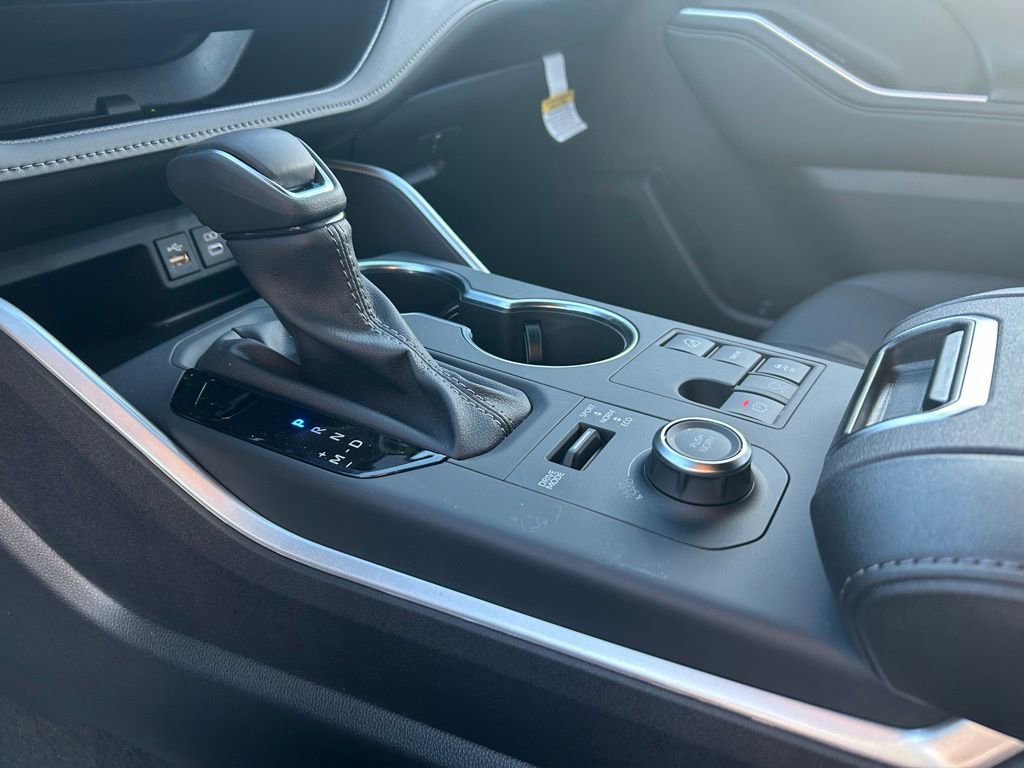 Used 2026 Toyota Highlander XSE image 19