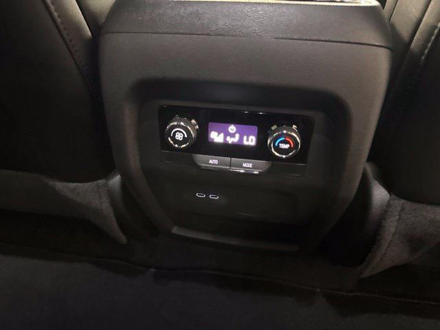 New 2027 Chevrolet Traverse LT w/ LPO, Floor Liner Package AWD/4WD image 19