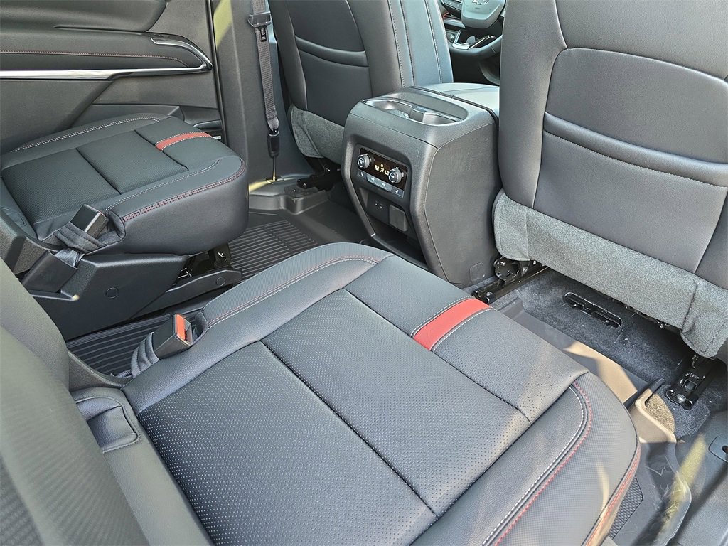 New 2026 Chevrolet Traverse RS image 11