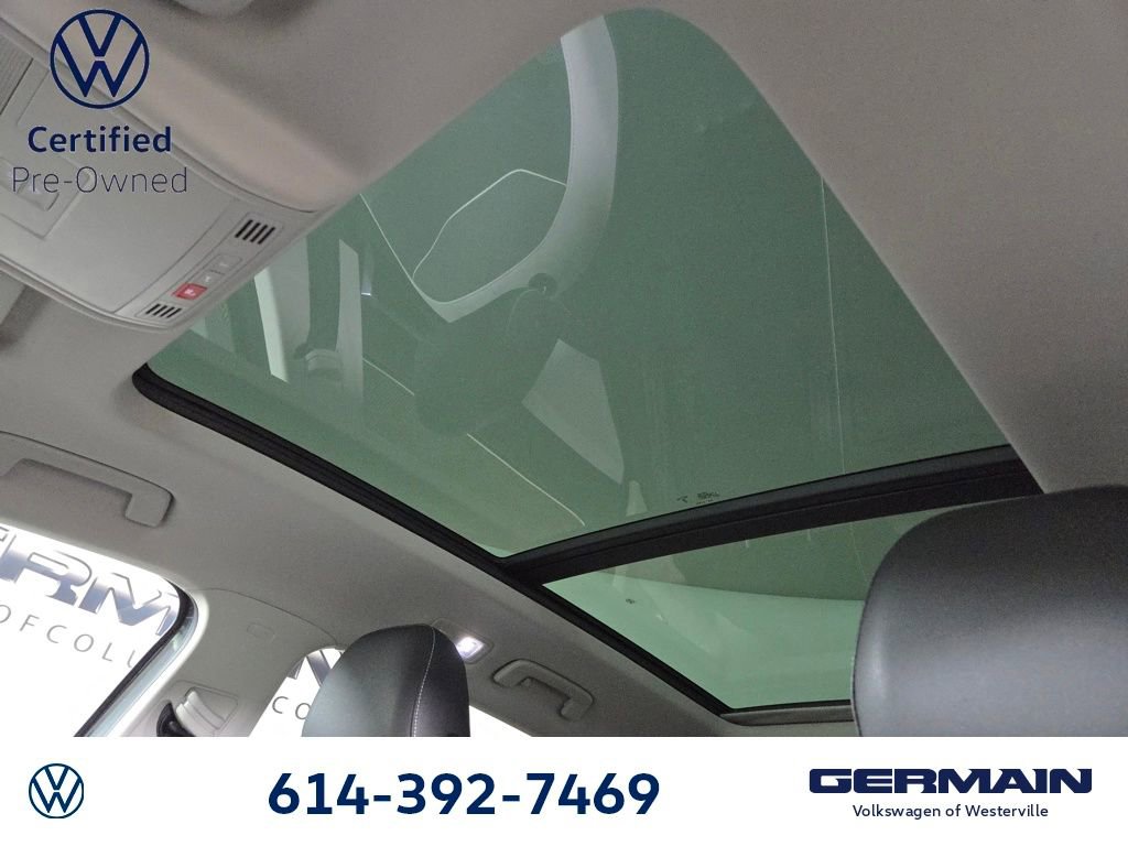 Certified 2025 Volkswagen Taos SE image 31