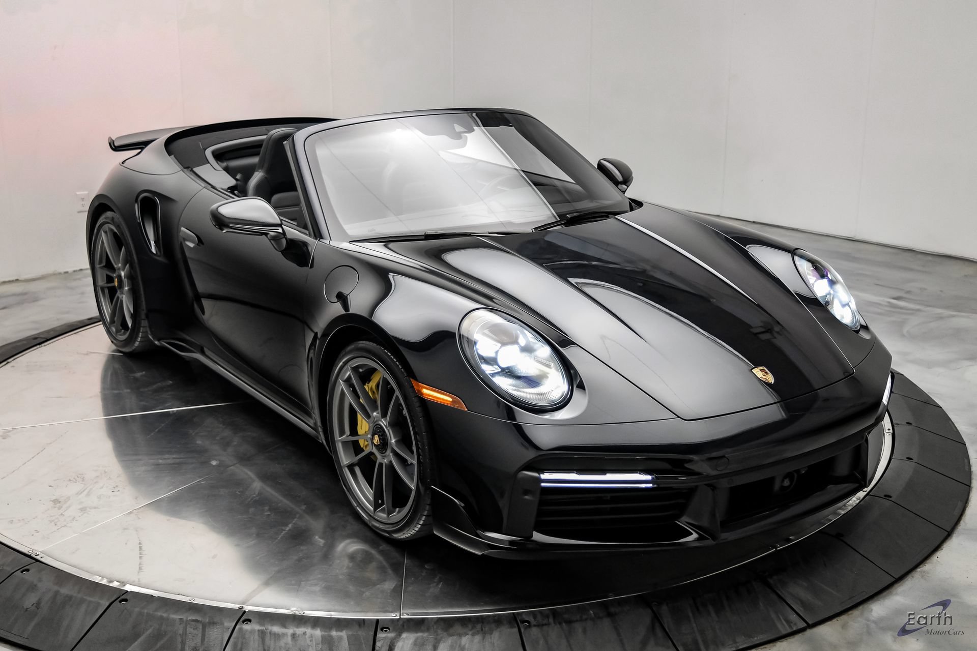 Used 2025 Porsche 911 Turbo S w/ Exterior Sport Package AWD/4WD image 33