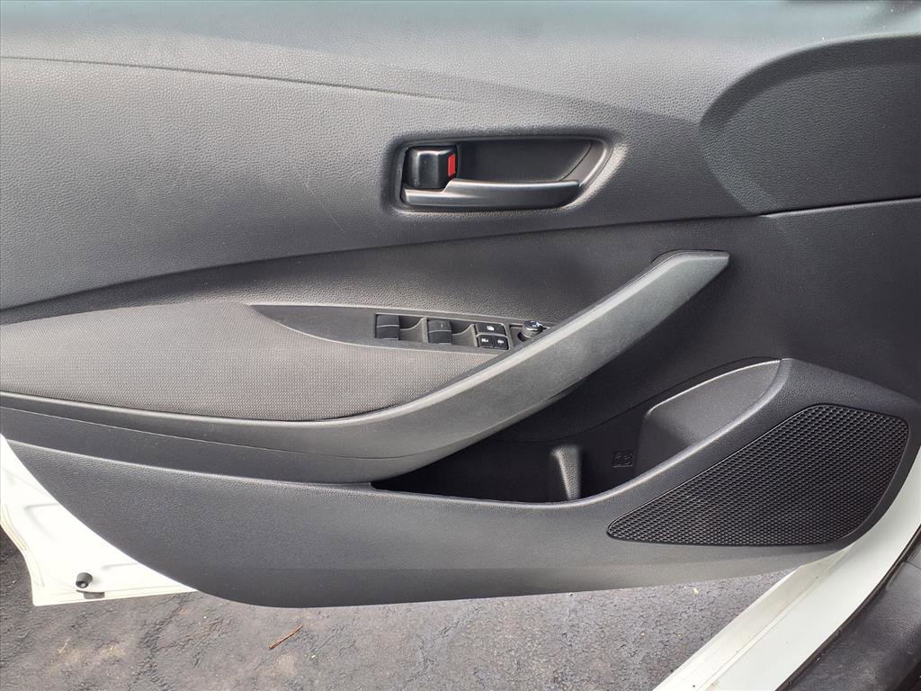 Used 2022 Toyota Corolla LE image 19