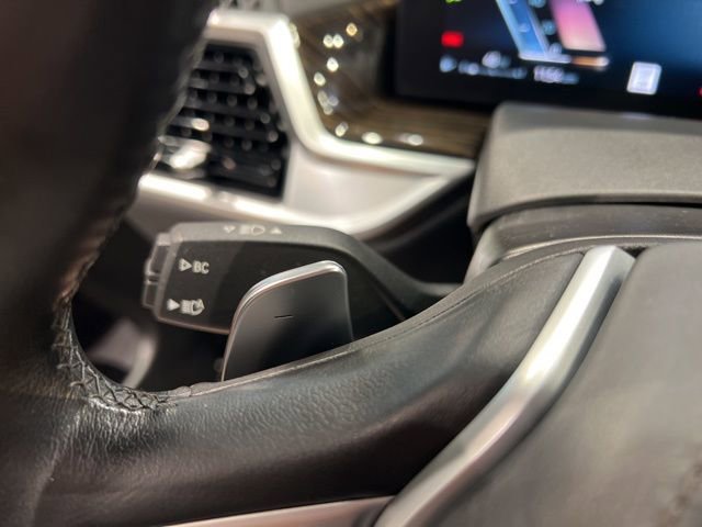 Used 2023 BMW X7 xDrive40i image 38